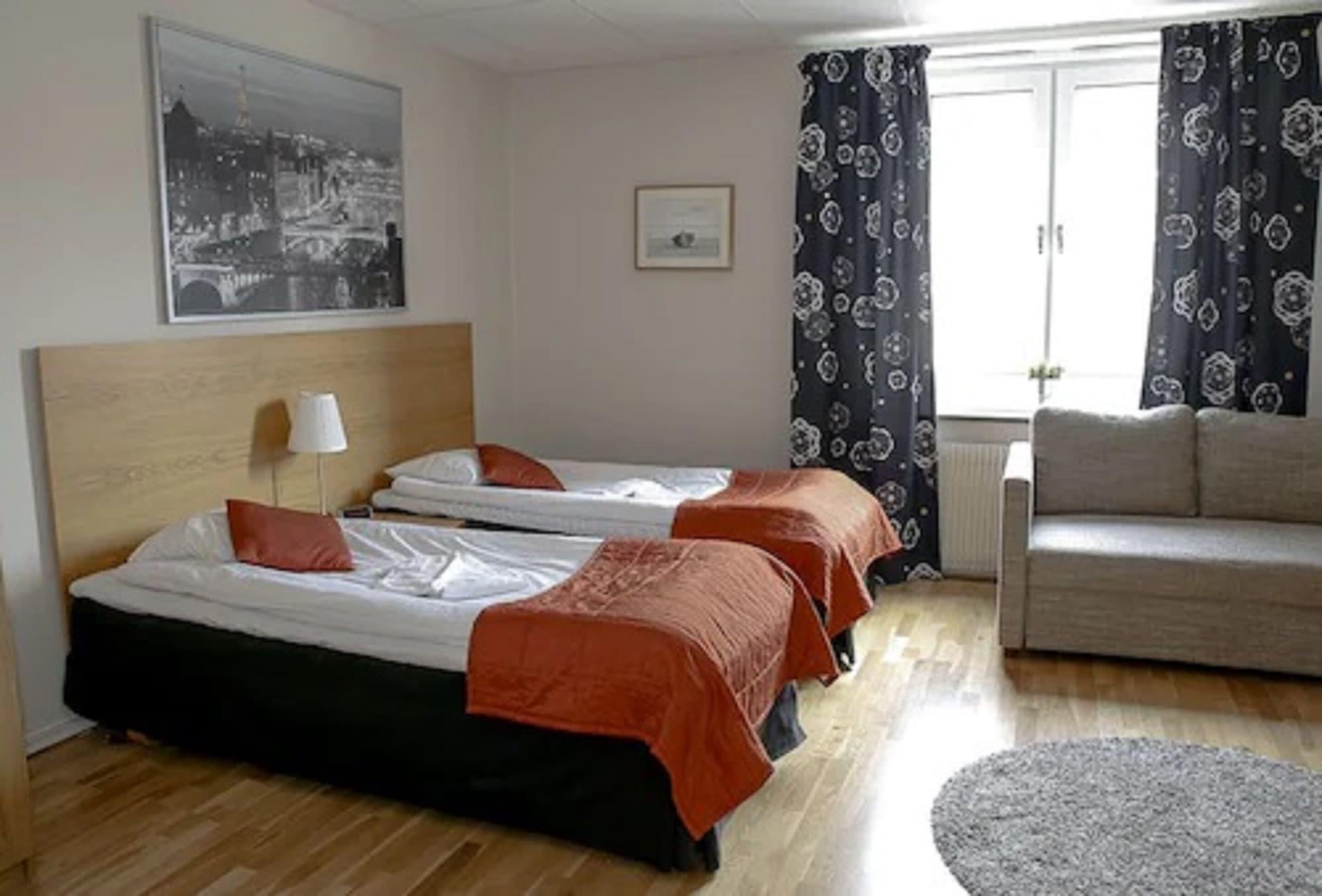 The Brewery Hotel คาร์ลส์ครูนา ภายนอก รูปภาพ