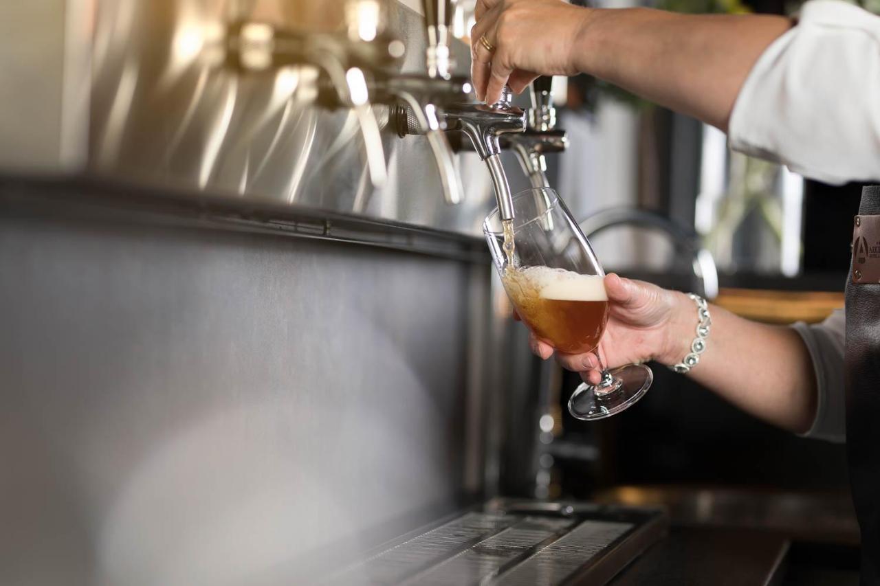 The Brewery Hotel คาร์ลส์ครูนา ภายนอก รูปภาพ